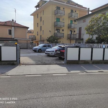 Quito - Dietro Piazza Mazzini - Immobil Relax Lido di Jesolo Kültér fotó